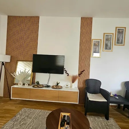 Apartment Prestige Forest Djuric *